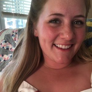 Meet your Posher, Lindsey